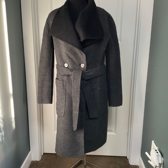 Black and Grey Wool and Alpaca Reversible Wrap Coat by Mackage Women’s Small - Picture 3 of 13